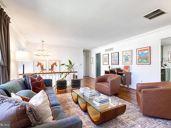 3rd image of 232 Cardamon Dr