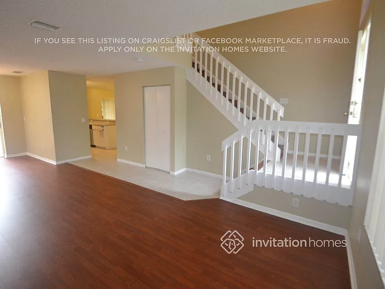 109 NW 117th Ter — Photo 3