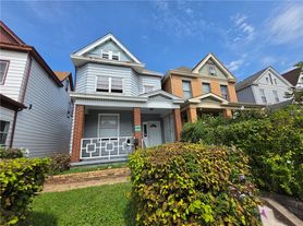 703 E 14th Ave, Homestead, PA