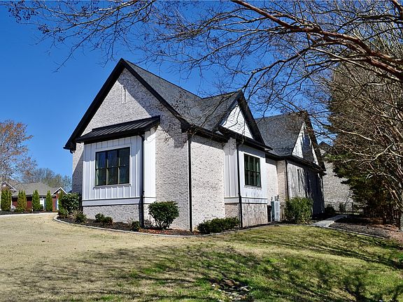 4th image of 101 Casselberry Ct