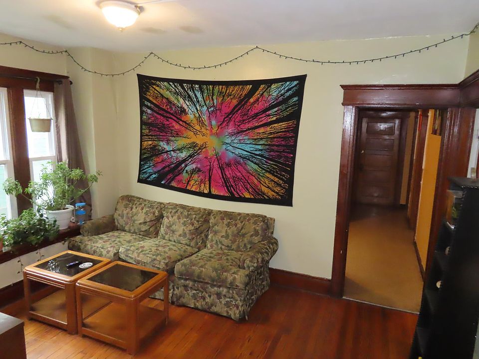 144 Redfield Pl Syracuse, NY, 13210 Apartments for Rent Zillow