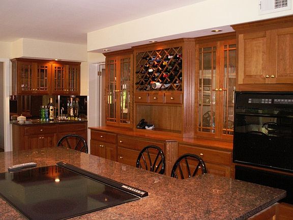 kitchen wet bar