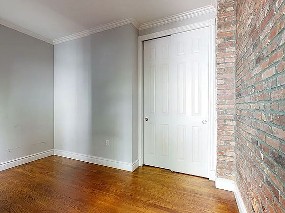 4th image of 410 E 13th St #F