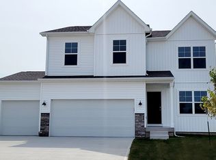 1105 Westridge St SW, Bondurant, IA 50035