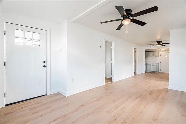 Building Photo - 805 Avenue A