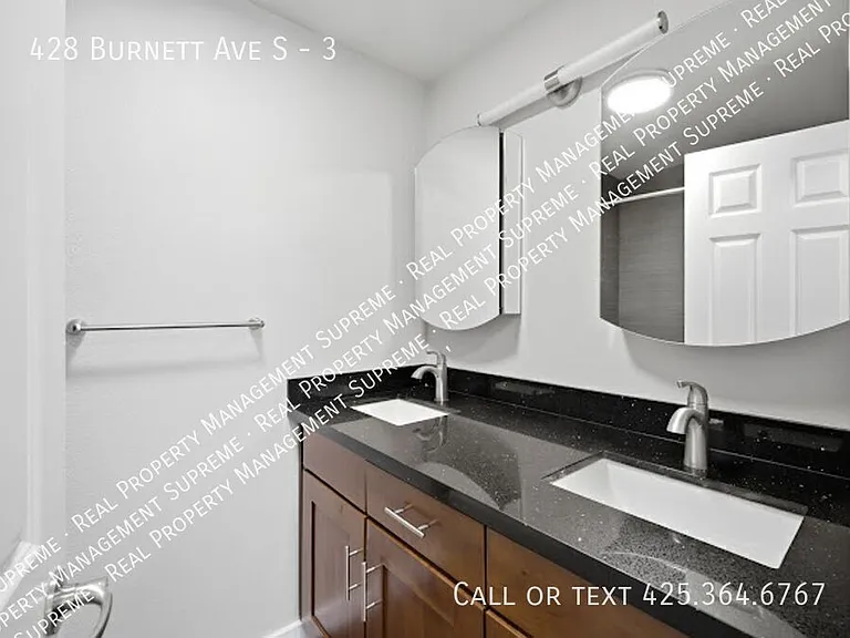 428 Burnett Ave S #3 — Photo 14