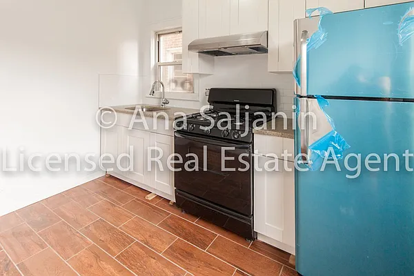 Rented by Citi Zone Realty | media 33