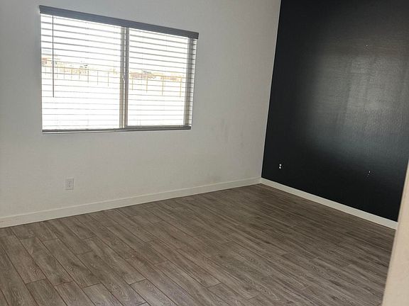3rd image of 21424 W MELLOW Street W