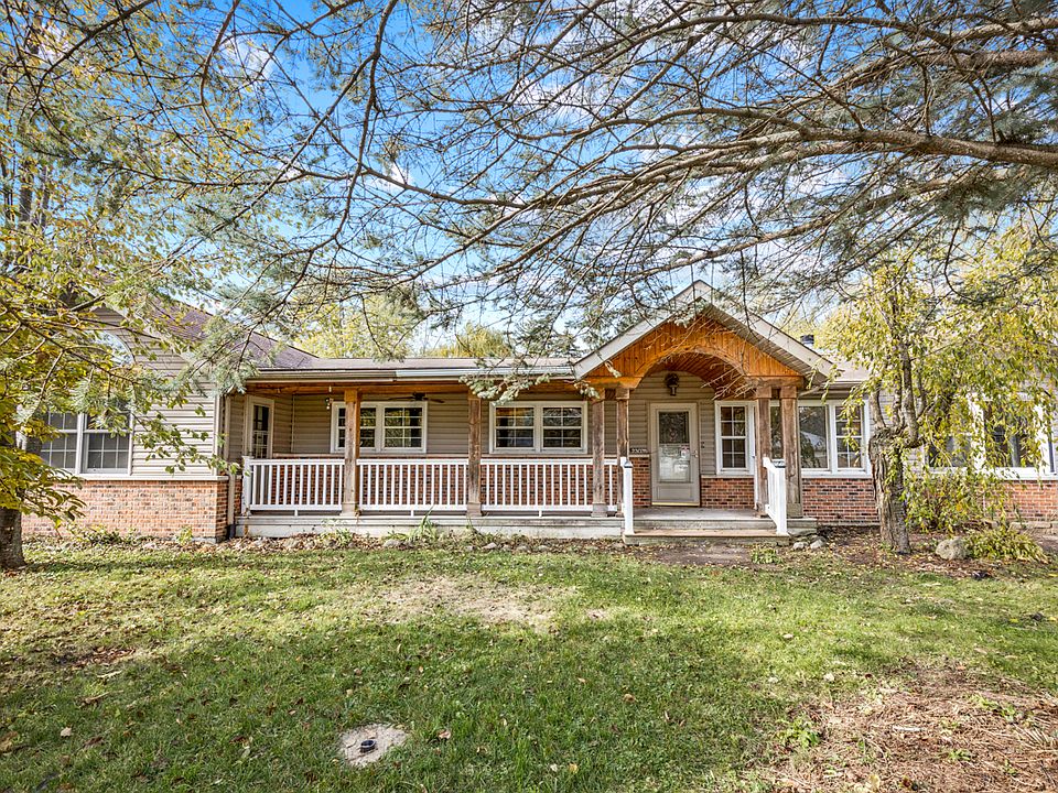 1st image of 23076 N Richards Ct