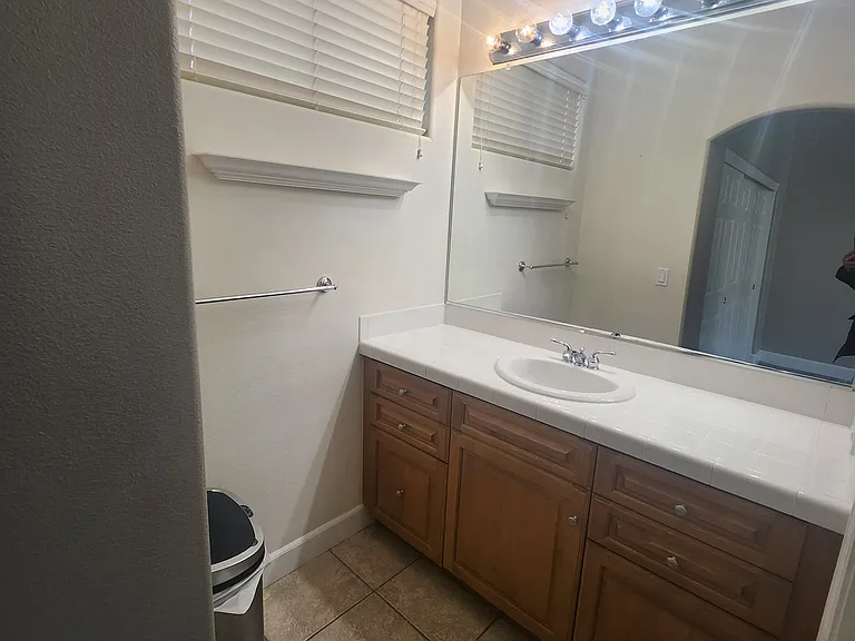 1921 Quail Creek Ct — Photo 16
