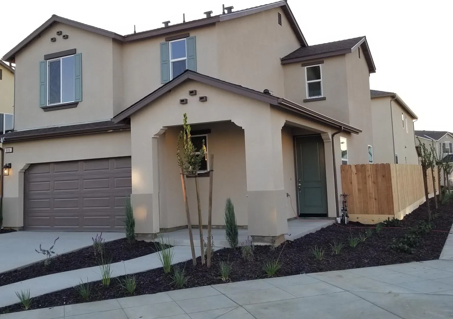 3 bed, 1553 sqft, $2,295 — Photo 2