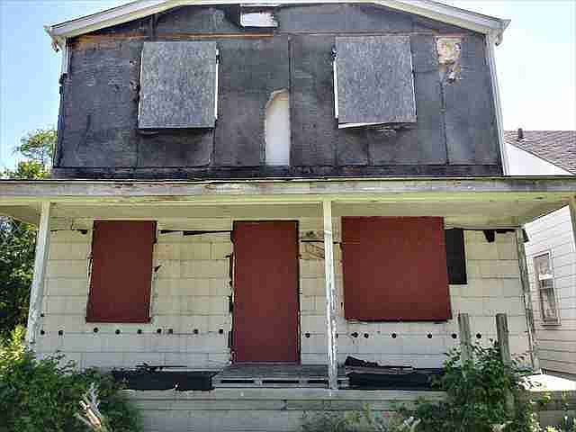 18644 Hickory