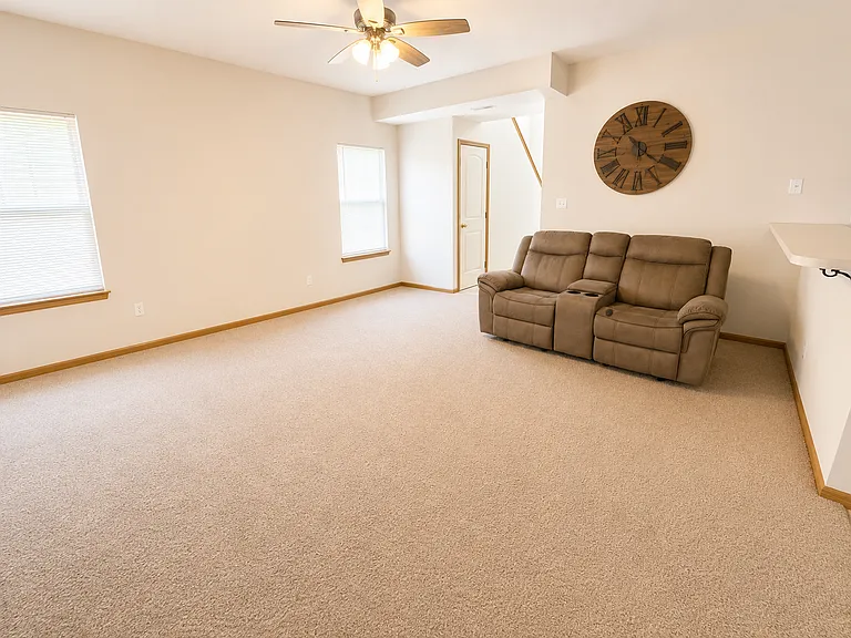 4006 Meadow View Dr — Photo 6