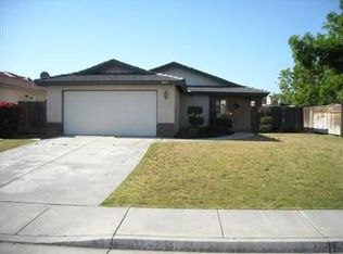 5827 Pine Canyon Dr, Bakersfield, CA 93313