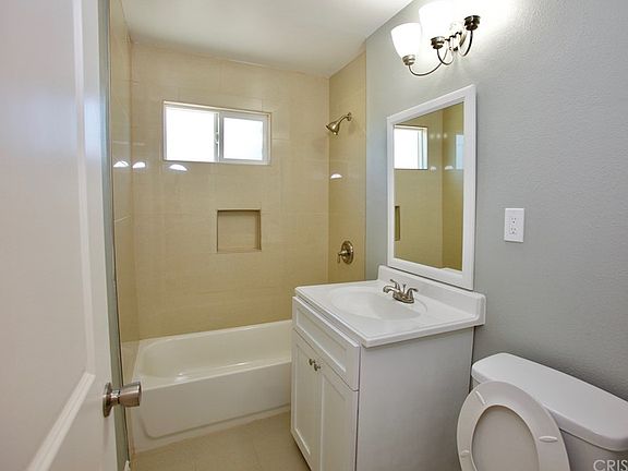 5th image of 17518 Calcutta St