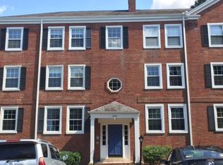 4820 28th St S #C1, Arlington, VA 22207