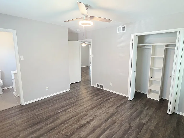 305 Dublin Dr — Photo 15
