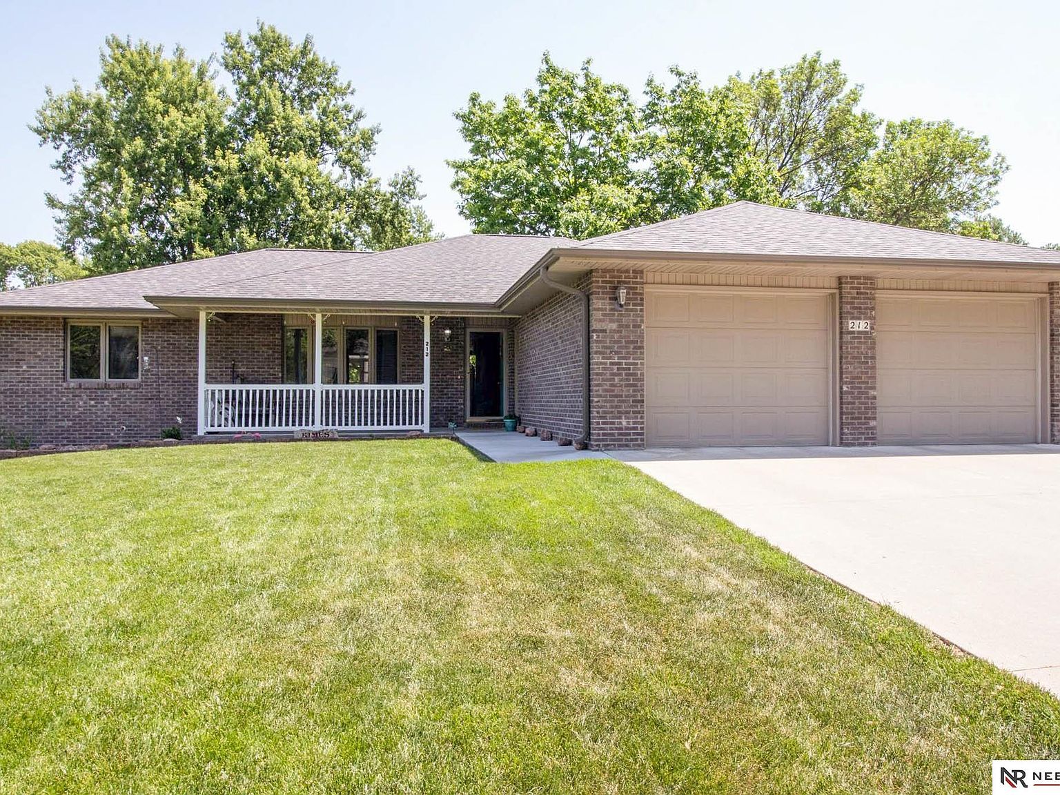 212 Graham St Beatrice NE 68310 Zillow