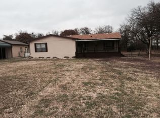 104 Briar Oaks Ct, Azle, TX 76020