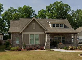 1055 Crestview Rdg, Helena, AL 35080