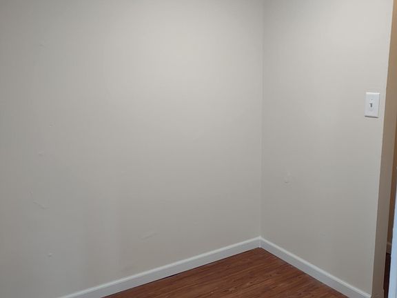71" x 81" with 71" x 23" closet