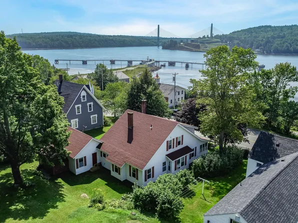 157 Main Street, Bucksport, ME 04416