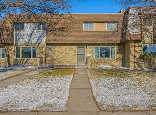 912 Belsly Blvd, Moorhead, MN 56560