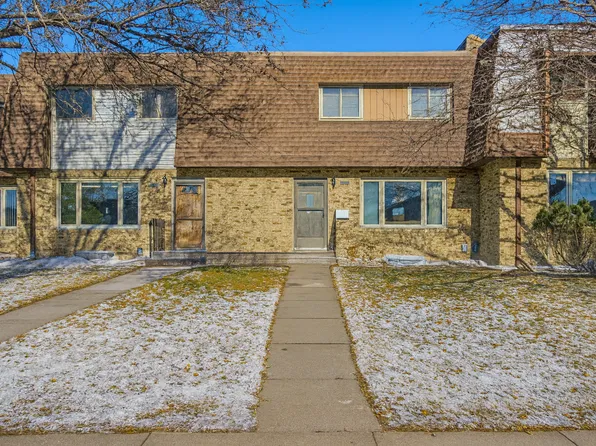912 Belsly Blvd, Moorhead, MN 56560