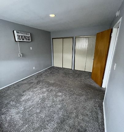 4th image of 2716 Harrison Ave #7