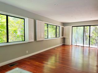 1423 S Beverly Glen Blvd APT C, Los Angeles, CA 90024