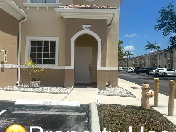 7160 NW 174th Ter APT 202, Hialeah, FL 33015