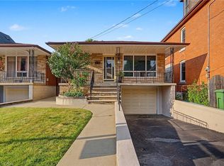 44 Tom St, Hamilton, ON L8R 1X4