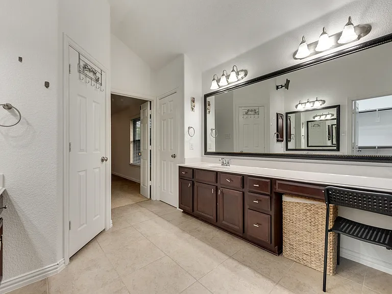 305 Blythe Bridge Dr — Photo 19