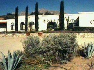 9610 N Calle Loma Linda, Tucson, AZ 85737