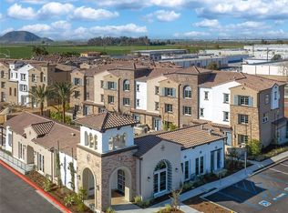 586 Via Chelsea, Camarillo, CA 93012
