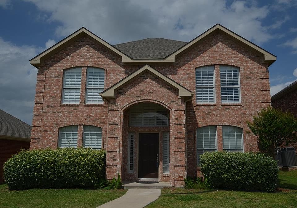 1st image of 1104 Creekbluff Dr
