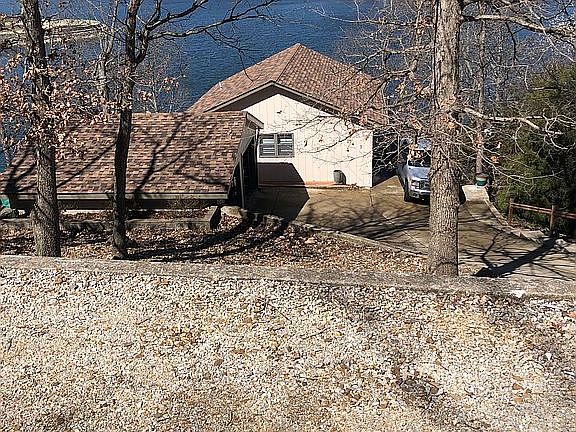 4th image of 143 Lakeview Blvd