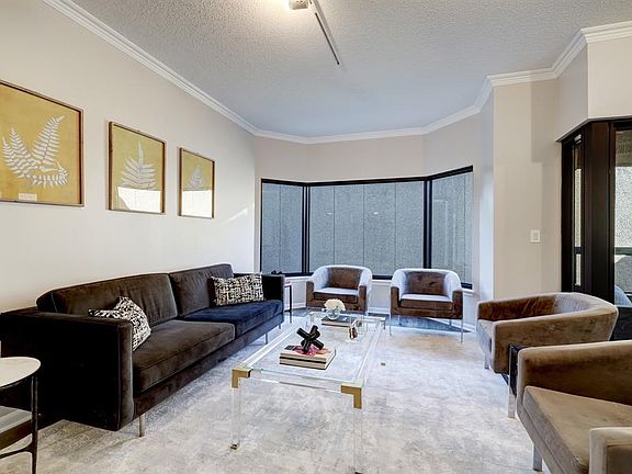 4th image of 2001 Holcombe Blvd Unit 304
