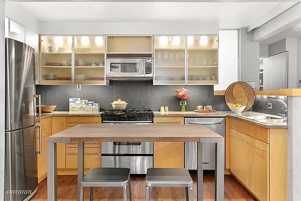 Sold by Corcoran | media 8