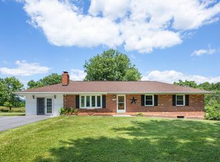 3075 Headley Rd, Maurertown, VA 22644