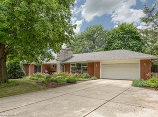 4500 Lee Ave, Downers Grove, IL 60515