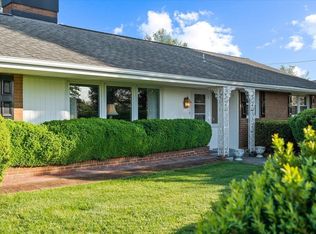 212 Lee Dr, Waynesboro, VA 22980