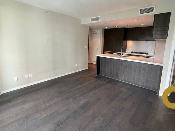 4th image of 1351 Continental St #1001
