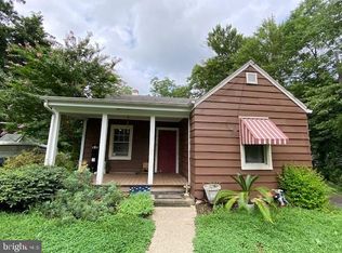 5814 Ridge View Dr, Alexandria, VA 22310