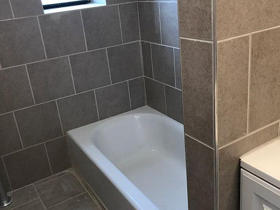 3rd image of 3930 59th St APT E9