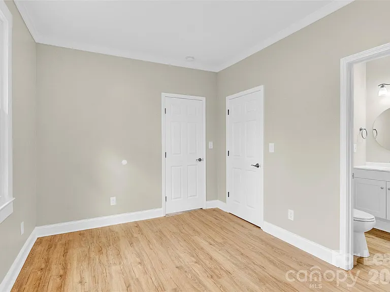 112 Dean St — Photo 11