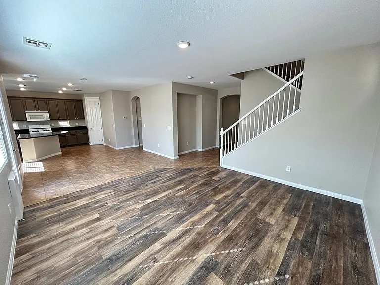10743 Knickerbocker Ave — Photo 6