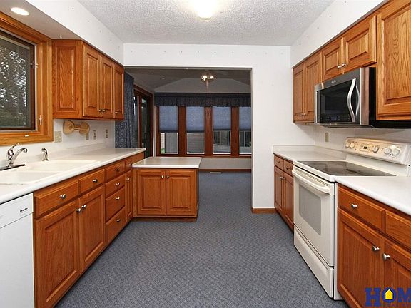5th image of 5551 Venture Dr