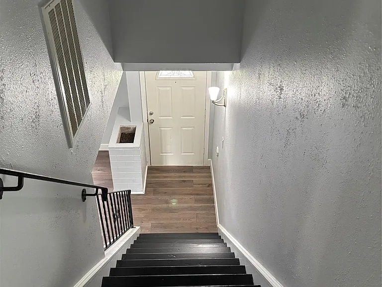 4115 Tidewater Dr — Photo 13