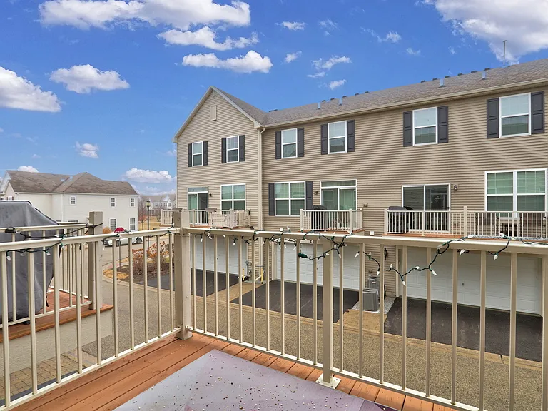 214 Lionel Dr — Photo 21